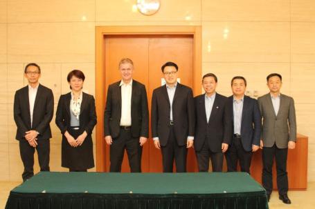 Members of WRI China and the National Climate Strategy Center