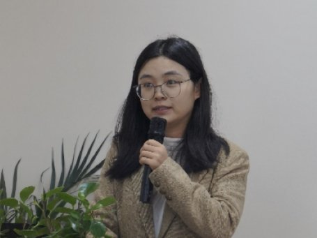 Ying LI